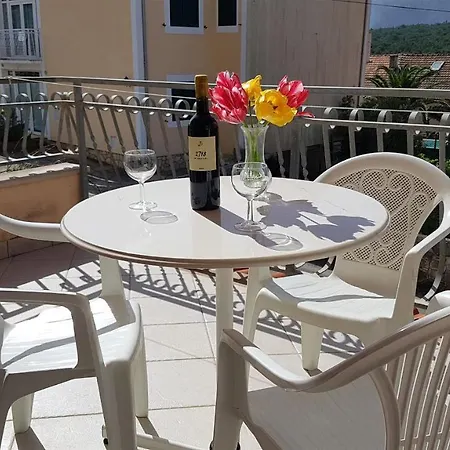 Andrej Apartment Vrboska